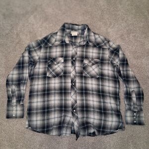 Wrangler Black, Wite, And Blue Pearl Snap